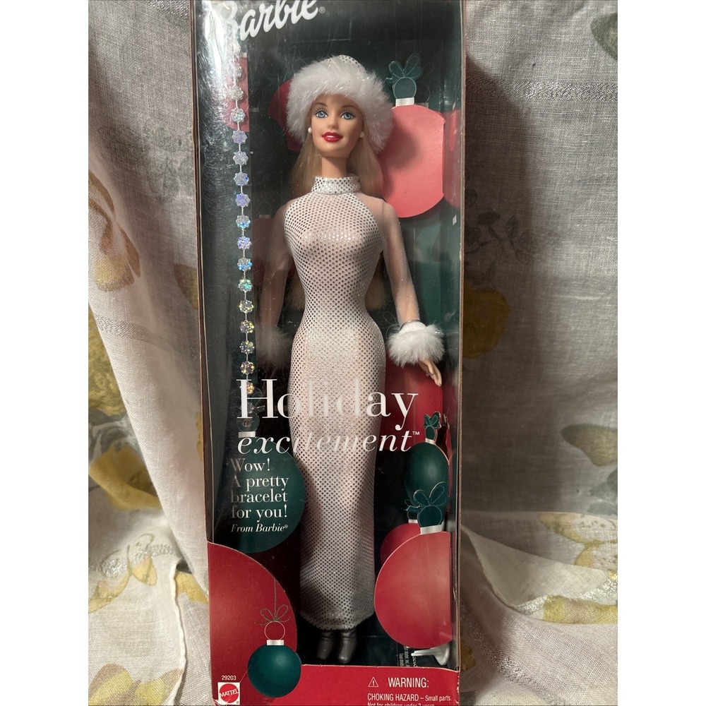 Holiday Excitement Barbie Doll 2001‎ Mattel 29203